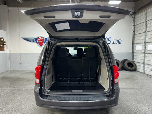 Used 2020 Dodge Grand Caravan SE w/ UConnect Hands-Free Group image 21