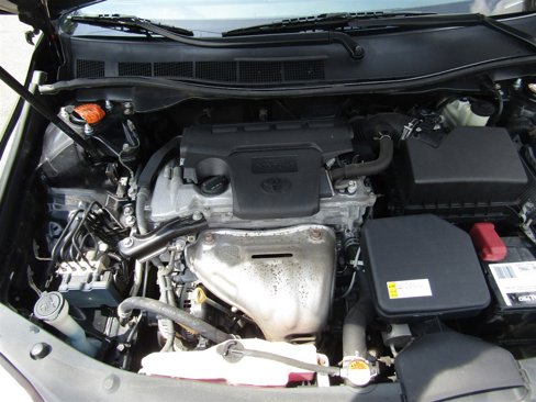 Used 2016 Toyota Camry image 16