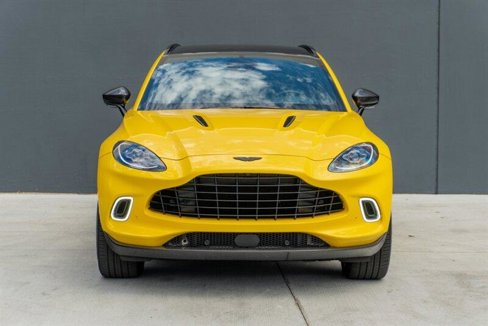 Used 2021 Aston Martin DBX image 2
