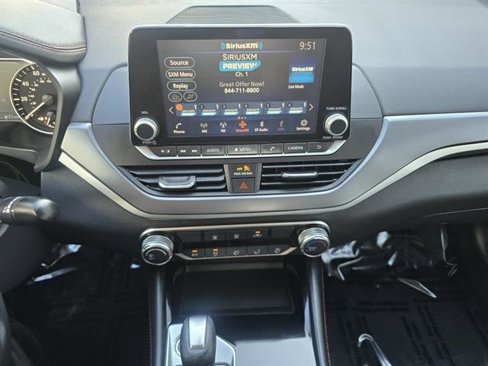 Certified 2023 Nissan Altima 2.5 SR image 7
