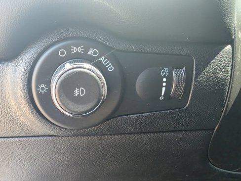 Used 2022 Dodge Durango GT image 27