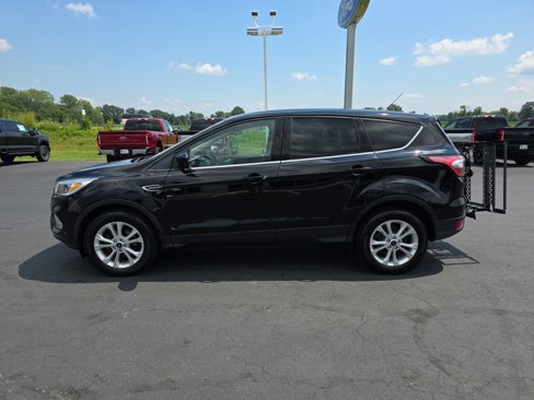 Certified 2017 Ford Escape SE image 2