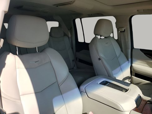 Used 2016 Cadillac Escalade ESV Luxury image 12