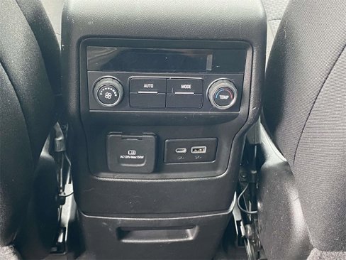 Used 2022 GMC Acadia SLE w/ Driver Convenience Package image 11