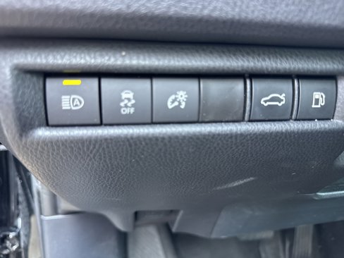 Used 2025 Toyota Camry LE image 23