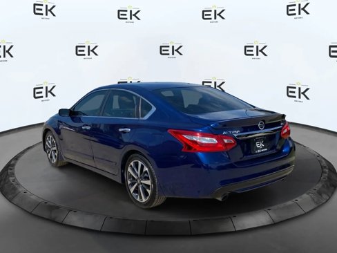 Used 2016 Nissan Altima 2.5 SR image 5