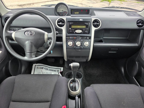 Used 2005 Scion xB image 10
