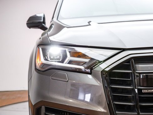 Used 2021 Audi Q7 3.0T Premium Plus w/ Executive Package image 5