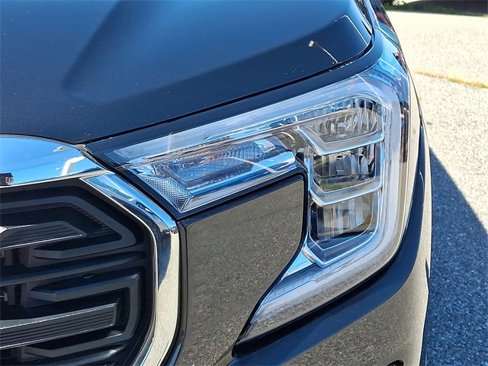 Certified 2022 GMC Terrain SLE image 9