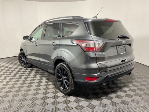 Used 2017 Ford Escape SE w/ Equipment Group 201A image 9