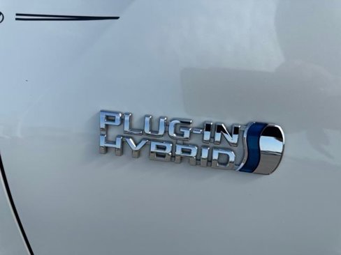 Used 2017 Toyota Prius Prime image 13