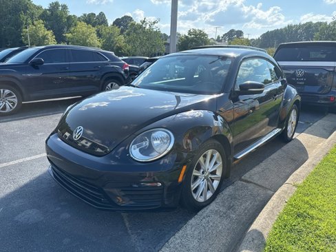 Used 2018 Volkswagen Beetle 2.0T S image 12
