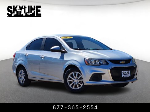 Used 2018 Chevrolet Sonic LT w/ Convenience Package image 1