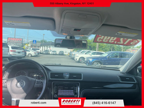 Used 2014 Volkswagen Passat 1.8T Sport image 17