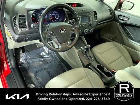 Used 2016 Kia Forte EX image 4