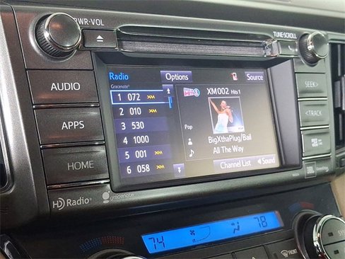 Used 2015 Toyota RAV4 Limited image 3