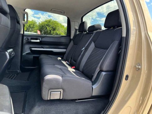Used 2017 Toyota Tundra SR5 w/ SR5 Upgrade Package image 12