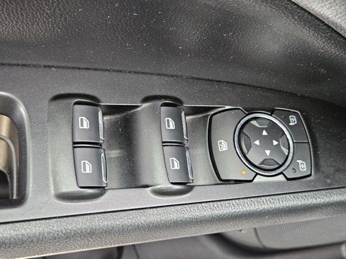 Used 2019 Ford Fusion SEL image 19