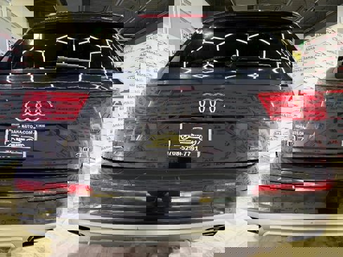 Used 2017 Audi Q7 3.0T Premium Plus w/ Premium Plus Package image 9