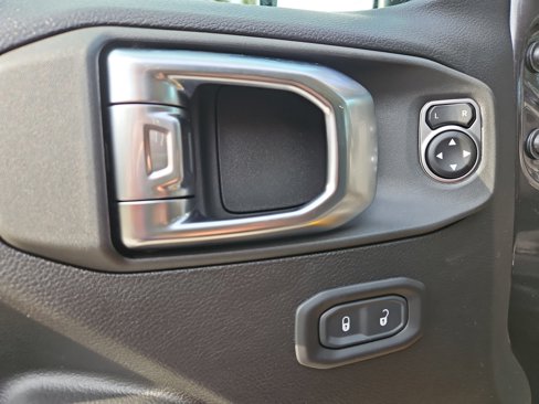 New 2025 Jeep Gladiator Rubicon w/ Convenience Group image 20