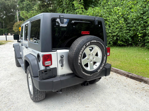 Used 2011 Jeep Wrangler Unlimited Sport image 8