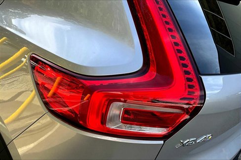 Used 2024 Volvo XC40 B5 Plus w/ Protection Package Premier image 26