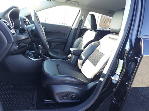Certified 2019 Jeep Compass Altitude image 12