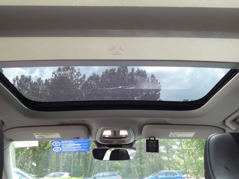 New 2025 Volvo XC40 B5 Core w/ Climate Package image 11