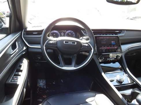 Used 2021 Jeep Grand Cherokee L Limited image 9