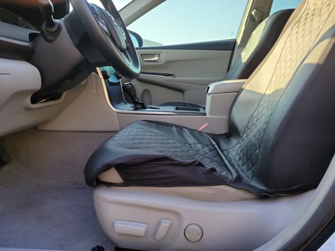 Used 2017 Toyota Camry LE image 16