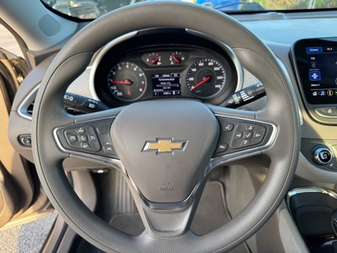 Used 2024 Chevrolet Malibu LT image 22
