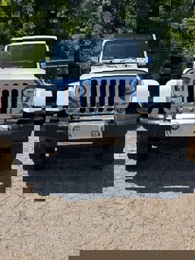Used 2017 Jeep Wrangler Unlimited Sahara w/ Mopar Chrome Edition Group image 9
