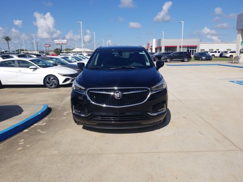 Used 2018 Buick Enclave Essence image 2