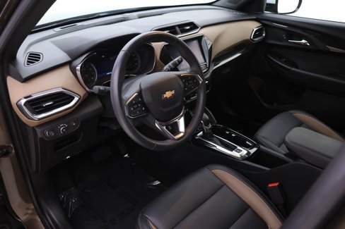Used 2022 Chevrolet TrailBlazer ACTIV w/ Technology Package image 3