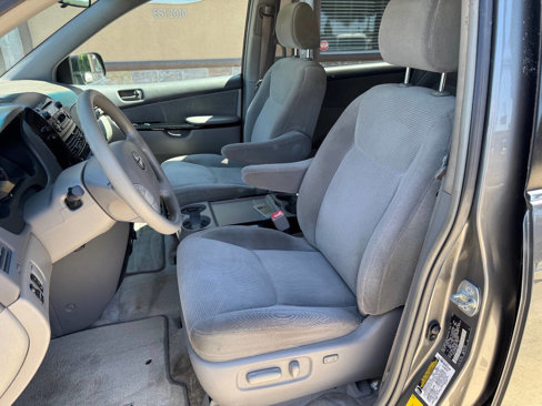 Used 2005 Toyota Sienna LE image 13