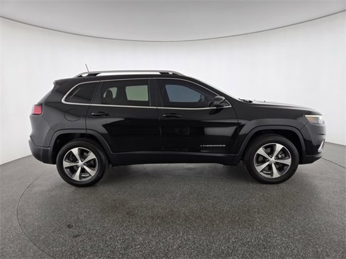 Used 2020 Jeep Cherokee Limited image 27
