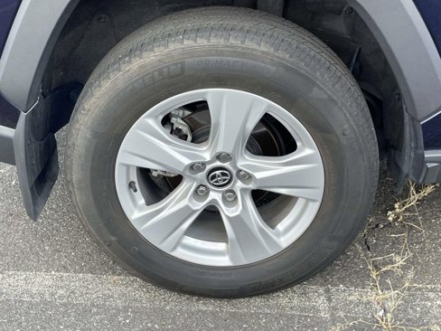 Certified 2020 Toyota RAV4 XLE image 9