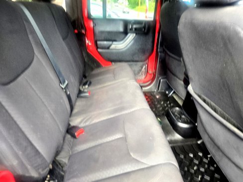 Used 2013 Jeep Wrangler Unlimited Sport image 92
