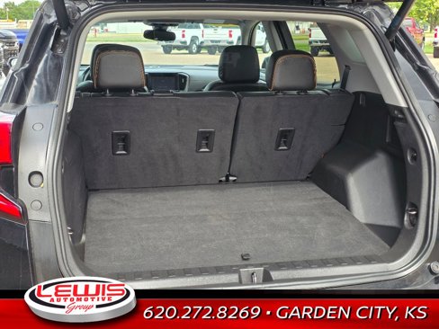 Used 2023 GMC Terrain AT4 image 30