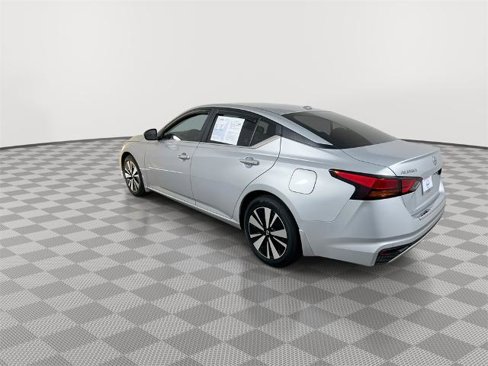 Certified 2023 Nissan Sentra SV w/ All-Weather Package image 6