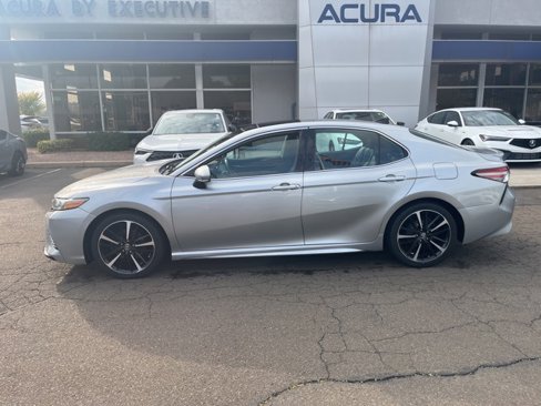 Used 2019 Toyota Camry XSE image 32
