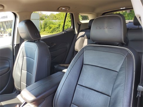 Used 2019 GMC Terrain Denali image 14