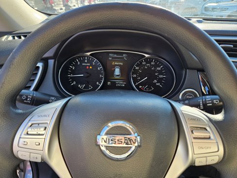 Used 2015 Nissan Rogue SV w/ SV Premium Package image 20