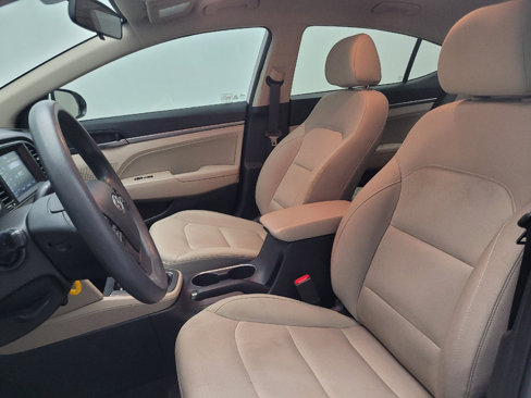 Used 2017 Hyundai Elantra SE image 17
