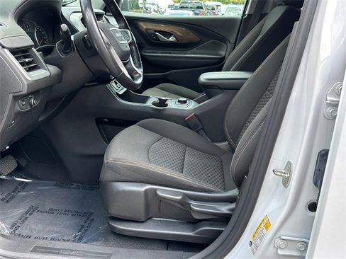 Used 2021 GMC Terrain SLE image 9