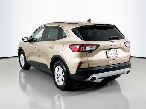 Used 2021 Ford Escape SE image 8