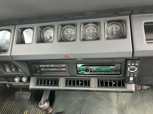 Used 1994 Jeep Wrangler S image 32