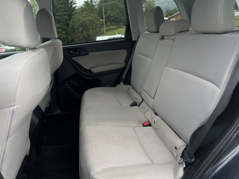 Used 2016 Subaru Forester 2.5i Premium w/ All-Weather Package image 11
