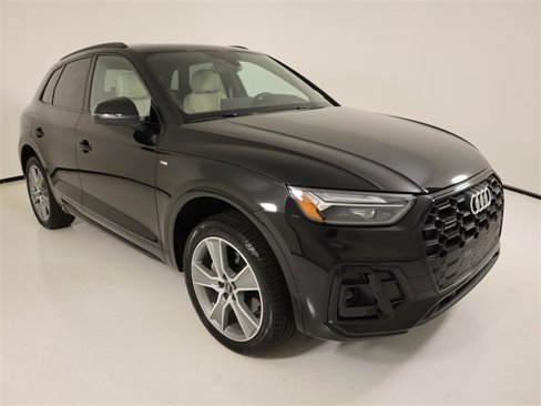 Certified 2025 Audi Q5 2.0T Premium w/ Convenience Plus Package image 7