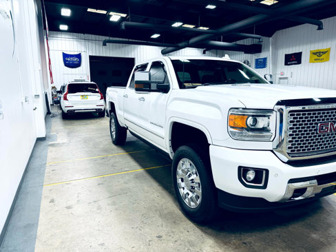 Used 2016 GMC Sierra 2500 Denali w/ Duramax Plus Package image 19
